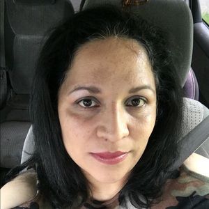 Meet your Posher, Alma